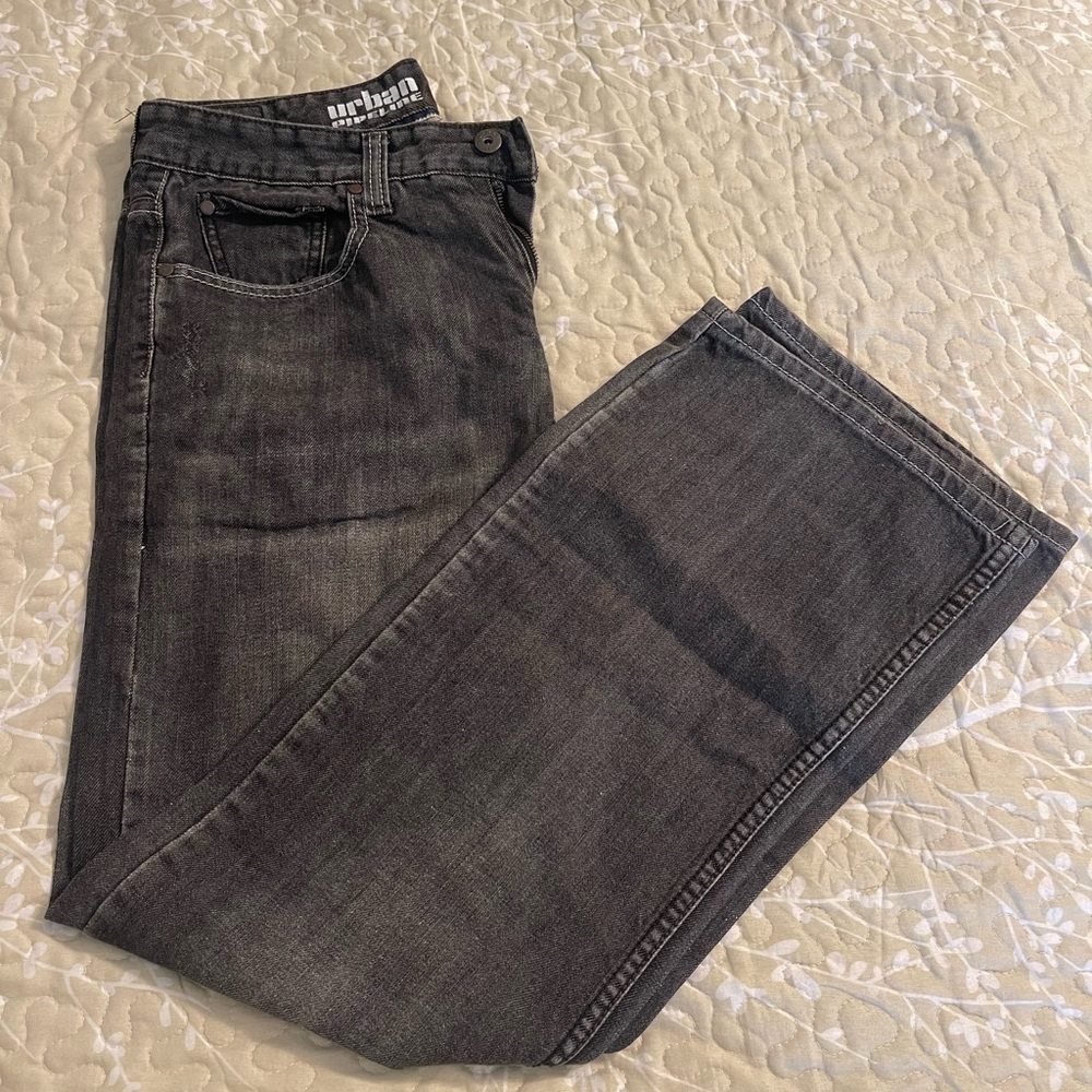 Men’s Urban Pipeline Loose Bootcut Jeans Size 32/32 Gray colored Wash